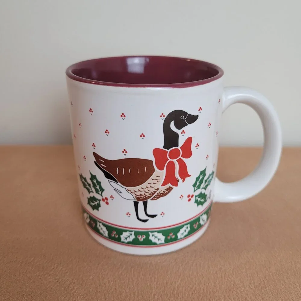 Vintage‎ Holiday Mug Christmas Canadian Goose Collection, United Silver Cutlery.